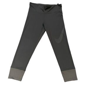 Nike Cropped Capri Grey Leggings Size Small
